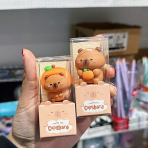 GOMA + SACAPUNTAS CAPYBARA